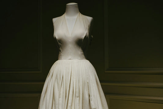 Elegant White Halter Dress β Classic Pleated Skirt